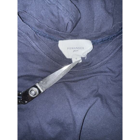 Tuckernuck Pomander Place Women’s Navy Boxy Tee Size S 100% Cotton - Picture 4 of 4
